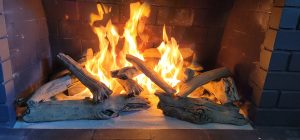 Gas logs fireplace